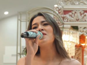 Makna & Lirik Pengganti Aku-Raisa: Mengapa Harus Serupa Denganku