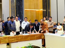 Pemda Ancam Tutup Jalur Sungai Lalan untuk Angkutan Batu Bara