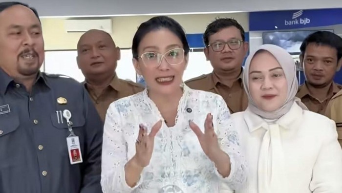 Tindaklanjuti Kasus PBB Ponpes, Rieke Sambangi Kantor Bappenda Kabupaten Bekasi