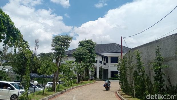 Rumah Pensiun Ma'ruf Amin Rumah Pensiun Wapres ke-13 KH Ma'ruf Amin yang Asri dan Penuh Tanaman