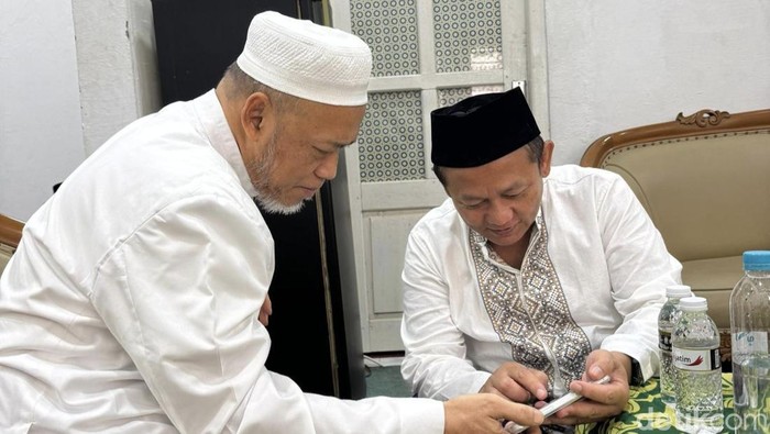 Sekjen Golkar Kunjungi Pesantren Al Khoziny
