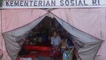 Setahun di Tenda, Pengungsi Lewotobi Belum Direlokasi Setahun di Tenda, Pengungsi Lewotobi Belum Direlokasi