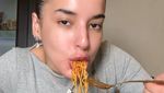 Bukan Konten Make Up, Ini 10 Momen Tasya Farasya Mukbang Makanan Enak