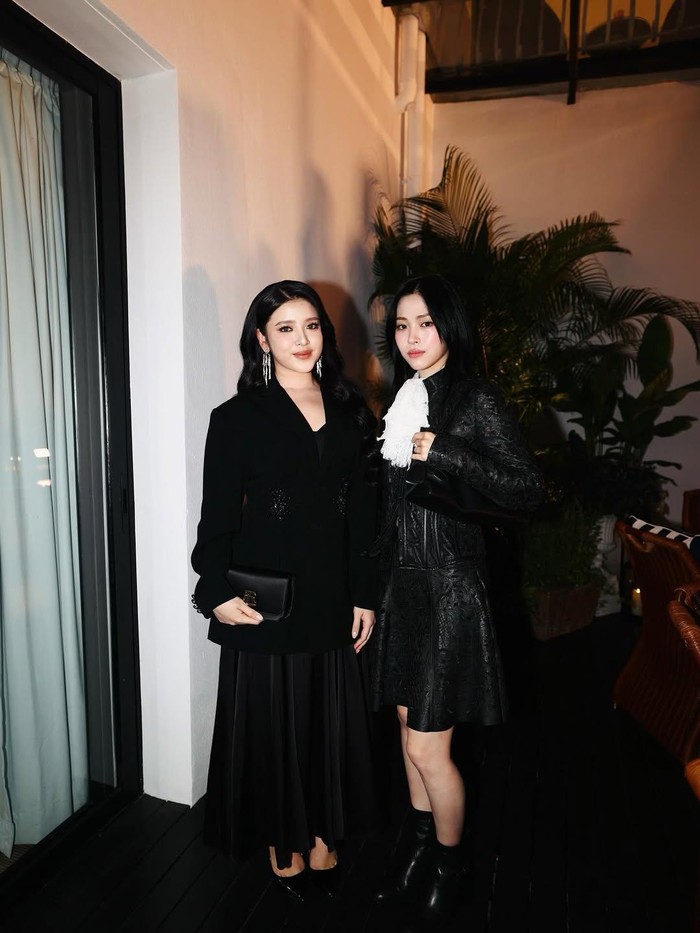Tiara Andini dan Ryujin ITZY Tiara Andini dan Ryujin ITZY di Singapura.
