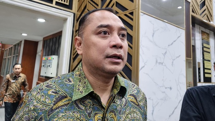 Wali Kota Surabaya Eri Cahyadi Wali Kota Surabaya Eri Cahyadi