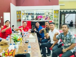 Warga Surati Bupati Nisel Minta Ganti Kades Lolomoyo, Ini Alasannya