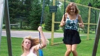 Kejadian sebelum pakaiannya penuh dengan kotoran. Foto: Bored Panda