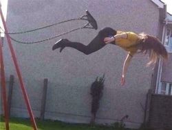 10 Foto yang Diambil Tepat Sebelum Kejadian, Antara Lucu dan Tragis