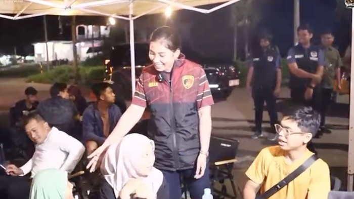 Dipimpin Kapolres, Polwan Tim RAGA Polres Rohil Turun Patroli Dialogis Dipimpin Kapolres, Polwan Tim RAGA Polres Rohil Turun Patroli Dialogis