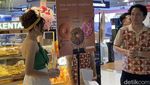 Nyam! Donat Kentang Jadul di Transmart Kokas Punya Topping Sultan Nyam! Donat Kentang Jadul di Transmart Kokas Punya Topping Sultan