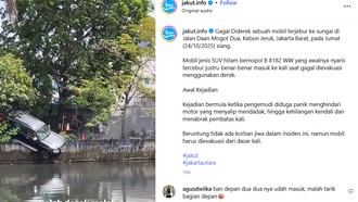Apes! Detik-detik Ford Everest Nyemplung ke Kali saat Diderek Apes! Detik-detik Ford Everest Nyemplung ke Kali saat Diderek