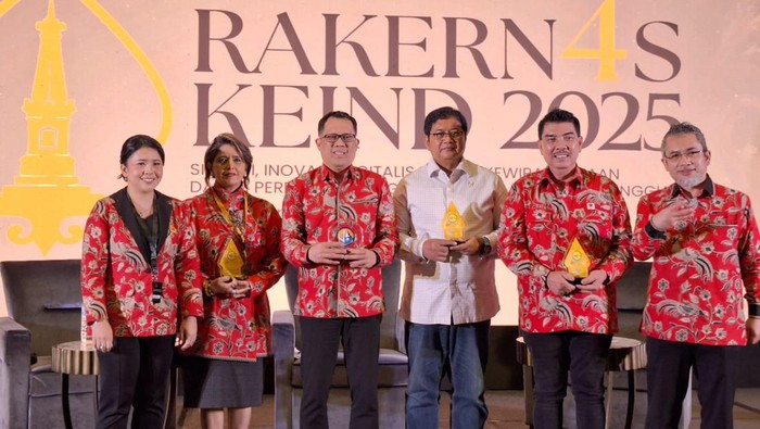 Kementrans Ajak Pengusaha Lokal Kembangkan Kawasan Transmigrasi Kementrans Ajak Pengusaha Lokal Kembangkan Kawasan Transmigrasi
