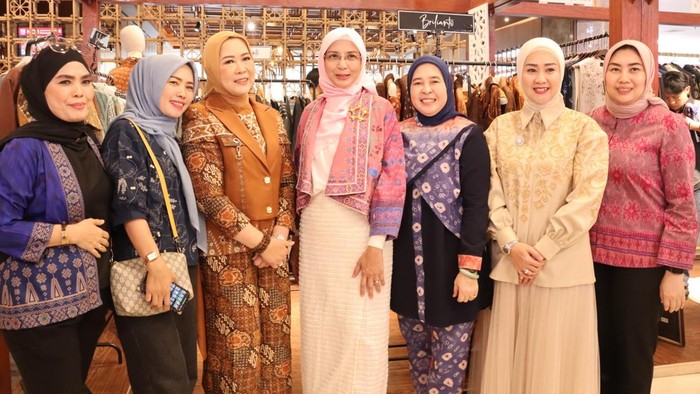 Ketua TP PKK Kota Palembang, Dewi Sastrani Ratu Dewa