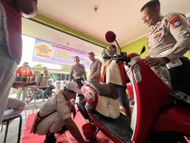 Polisi Sediakan Oli Gratis di Warkop Ojol Kamtibmas Kota Mojokerto