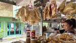 Martabak Mini Valencia Jadi Jajanan Legendaris di Pasar Puri Indah
