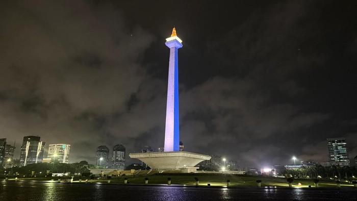 Monas hingga Borobudur Berwarna Biru Peringati Hari PBB Indonesia turut memperingati 80 tahun Perserikatan Bangsa-Bangsa melalui kampanye global #UNBlue dengan menyalakan Monas, Bundaran HI, dan Candi Borobudur dalam warna biru khas PBB.
