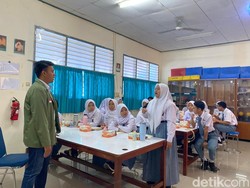 Pendidikan Politik Digital untuk Gen Z, Kritis dan Cerdas di Medsos!