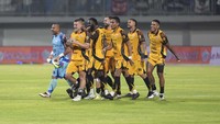 Persija Tembus Papan Atas, Ada PR Selanjutnya Persija Tembus Papan Atas, Ada PR Selanjutnya