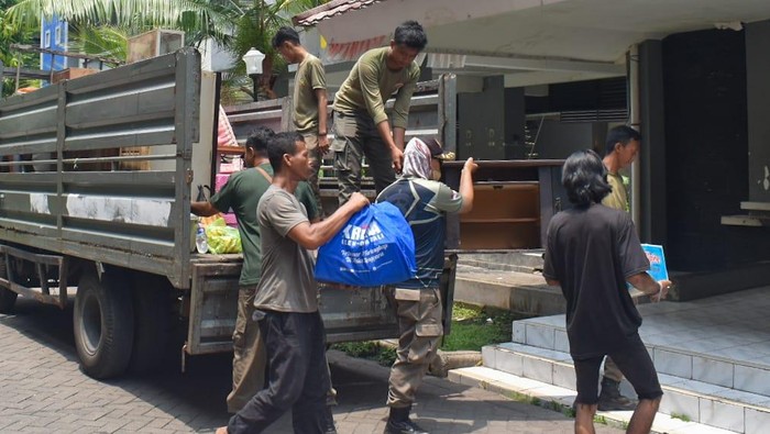 Warga Terdampak Normalisasi Sungai Kalianak Pindah ke Rusun Romokalisari