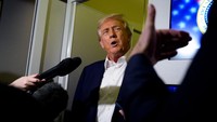 Trump Murka! AS Naikkan Tarif Kanada 10% Gegara Iklan Reagan Trump Murka! AS Naikkan Tarif Kanada 10% Gegara Iklan Reagan