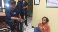 Ditegur Merokok di Kamar Bikin Pria Sadis di Jaksel Habisi Nyawa Kakak Ipar Ditegur Merokok di Kamar Bikin Pria Sadis di Jaksel Habisi Nyawa Kakak Ipar