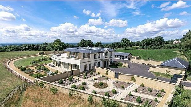 Rumah Erling Haaland/via Daily Mail Rumah Erling Haaland