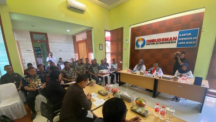 Sebanyak 20 peserta didik Sespimma Polri angkatan 74 melaksanakan KKP di Ombudsman Jawa Barat Sebanyak 20 peserta didik Sespimma Polri angkatan 74 melaksanakan KKP di Ombudsman Jawa Barat