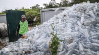 Warga Sumatera Utara kini mulai menunjukkan kepedulian yang nyata terhadap lingkungan, khususnya dalam pengelolaan sampah. Kesadaran ini tumbuh melalui berbagai gerakan masyarakat yang mulai memahami pentingnya menjaga kebersihan dari lingkungan sekitar.