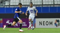 Ia sempat tak mencetak gol atau assist di laga Persita Tangerang vs Persib Bandung. Setelah itu, ia mencetak gol perdana untuk Persib di laga tandang kontra Bangkok United di ACL 2 2025/2026. Satu golnya turut membawa Persib menang 2-0. (Foto: Dok. Persib Bandung) Ia sempat tak mencetak gol atau assist di laga Persita Tangerang vs Persib Bandung. Setelah itu, ia mencetak gol perdana untuk Persib di laga tandang kontra Bangkok United di ACL 2 2025/2026. Satu golnya turut membawa Persib menang 2-0. (Foto: Dok. Persib Bandung)