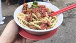 Usianya Ada yang 97 Tahun! Ini 5 Bakmi Legendaris dan Laris di Jakarta Barat Usianya Ada yang 97 Tahun! Ini 5 Bakmi Legendaris dan Laris di Jakarta Barat