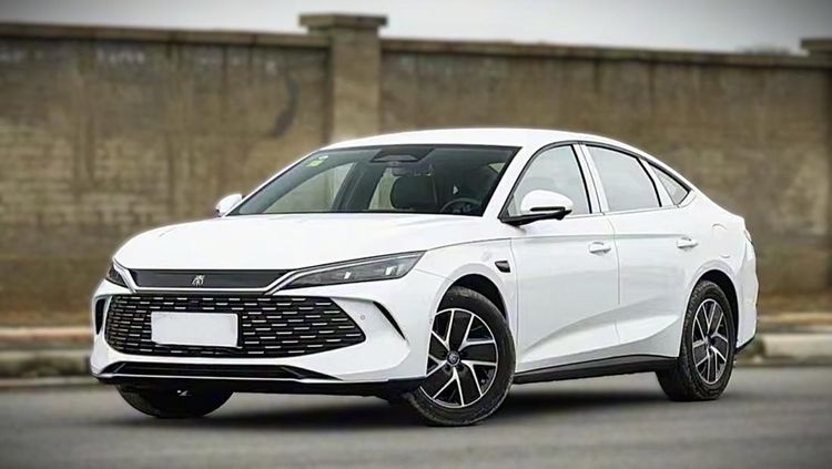 Wujud Mobil Hybrid BYD Seharga Rp 216 Jutaan, Konsumsi BBM 37 Km/Liter!