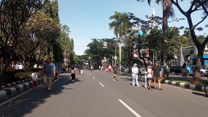 CFD di Jalan Tegar Beriman, Cibinong, Bogor (Sholihin/detikcom) CFD di Jalan Tegar Beriman, Cibinong, Bogor (Sholihin/detikcom)