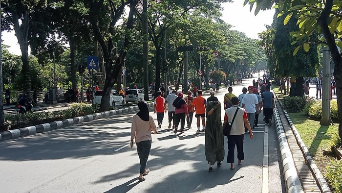 CFD di Jalan Tegar Beriman, Cibinong, Bogor (Sholihin/detikcom) CFD di Jalan Tegar Beriman, Cibinong, Bogor (Sholihin/detikcom)