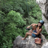 Dalam tulisan panjang tentang refleksi diri tersebut, Emman juga mengungkapkan bahwa dia sering memiliki pikirin untuk bunuh diri. Pada ulang tahunnya di 2023, Emman bahkan mengaku melukai diri sendiri. Kepergian Emman Atienza meninggalkan duka mendalam bagi keluarga, sahabat, dan para penggemarnya. Ia dikenang sebagai sosok gen Z yang vokal dalam mengadvokasi isu kesehatan mental.Foto: dok. Instagram @emmanatienza