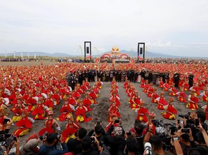 Kemenpar Apresiasi 13 Tahun Konsistensi Gandrung Sewu Banyuwangi