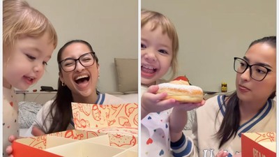 Gemas! Aksi Kamari Review Donat Chewys Topping Stroberi Favoritnya