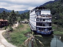 Hotel Terkutuk Kini Jadi Kapal Hantu, Pegawai-Tamu Sakit dan Celaka
