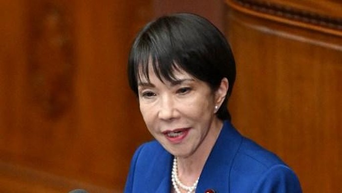 Japans Prime Minister Sanae Takaichi delivers a speech at the House of Representatives plenary session in Tokyo on October 24, 2025. Japans new prime minister Sanae Takaichi said on October 24 she would try to achieve the countrys target of spending two percent of GDP on defence two years early. (Photo by Kazuhiro NOGI / AFP)