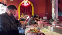 Kafe Tokiodelic Hadirkan Sensasi Kawaii Tokyo di Tengah Gemerlap New York Kafe Tokiodelic Hadirkan Sensasi Kawaii Tokyo di Tengah Gemerlap New York
