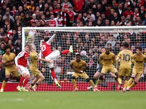 Liga Inggris: Arsenal Makin Nyaman di Puncak