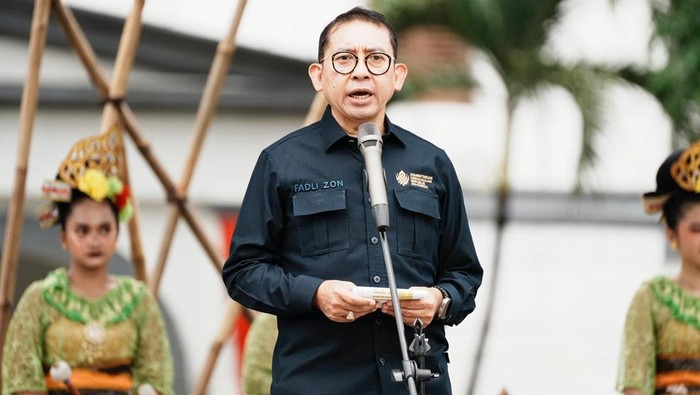 Menbud Fadli Zon