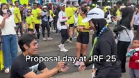 Viral! Lamaran Kalcer di Jakarta Running Festival, Bikin Warganet Baper Viral! Lamaran Kalcer di Jakarta Running Festival, Bikin Warganet Baper