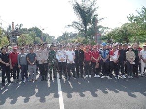 Jelang Musim Hujan, Pemkab Bangli Gotong Royong Bersih-bersih Sungai