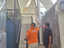Video: Atap Lapangan Padel di Jakbar Roboh Akibat Angin Kencang