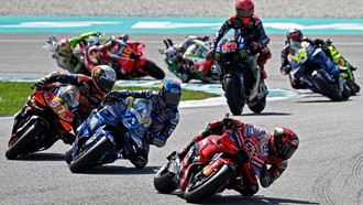 Sprint Race MotoGP Valencia 2025: Alex Marquez Juara, Bagnaia ke-14!