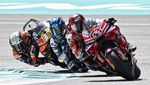 Semringah Alex Marquez Kunci Runner-Up MotoGP 2025 di Sepang Semringah Alex Marquez Kunci Runner-Up MotoGP 2025 di Sepang