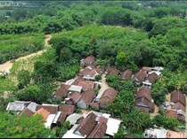 Banjir Luapan Sungai Banter di Lumajang Surut, Warga Bersih-bersih Rumah