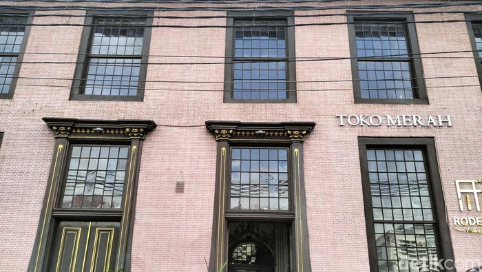 Toko Merah di Kota Tua, Jakarta Barat Toko Merah di Kota Tua, Jakarta Barat