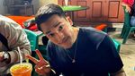 Seru! Pose Afgan Ketika Ngopi Santai hingga Nikmati BBQ Korea Seru! Pose Afgan Ketika Ngopi Santai hingga Nikmati BBQ Korea