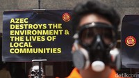 Mereka menilai konsep kerja sama AZEC belum sejalan dengan kampanye energi terbarukan yang selama ini diklaim menjadi arah pembangunan rendah karbon.